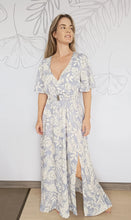 Cargar imagen en el visor de la galería, Vestido Serena Azul Claro
