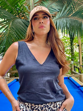 Cargar imagen en el visor de la galería, Blusa Tiana Negro
