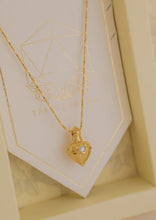 Cargar imagen en el visor de la galería, Collar Amor Preciado
