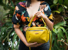 Cargar imagen en el visor de la galería, Bolso Bandolera Anita
