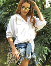 Cargar imagen en el visor de la galería, Camisa Blanca Botones
