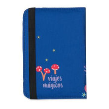 Cargar imagen en el visor de la galería, Portapasaporte Unicornio
