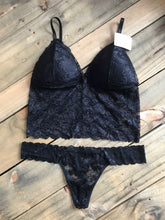 Cargar imagen en el visor de la galería, Conjunto Bralette 1305
