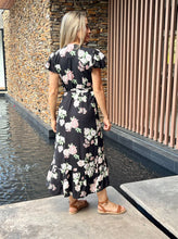 Cargar imagen en el visor de la galería, Vestido Lisa Negro
