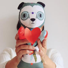 Cargar imagen en el visor de la galería, Peluche Mua Amigo Sanador
